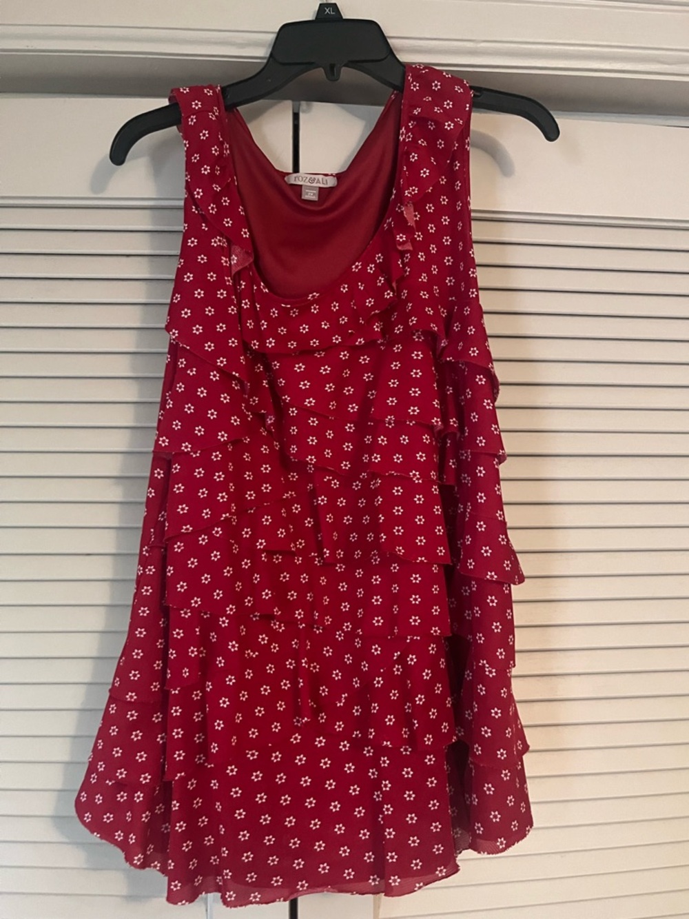 Roz & Ali Satin Red Sleeveless Top